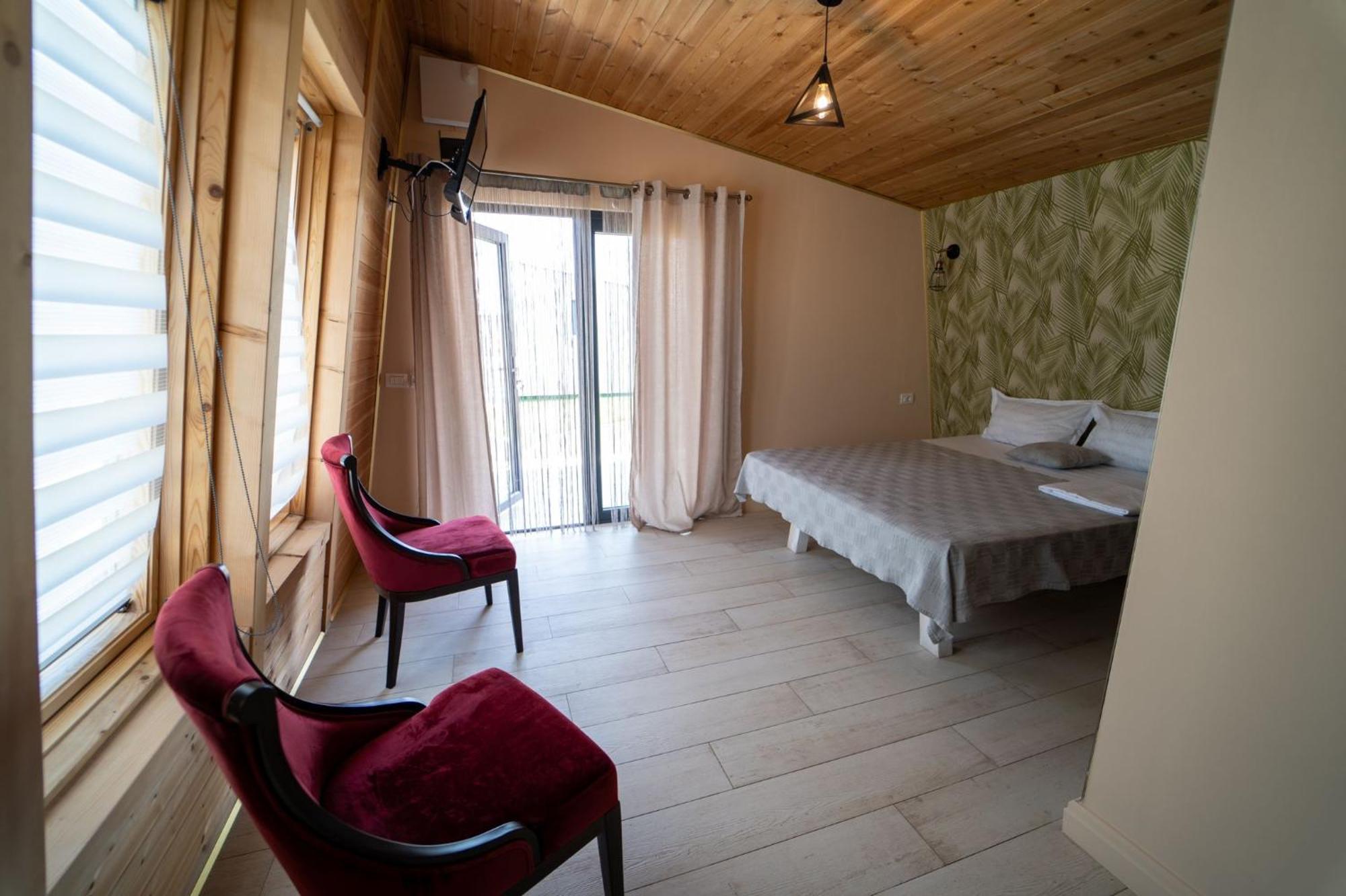 Kift Garden Events Chalet